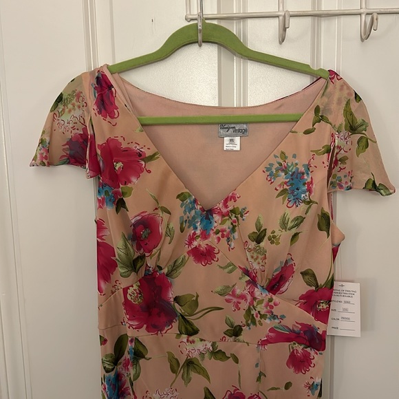 Unique Vintage 1930s inspired floral gown - Picture 3 of 8